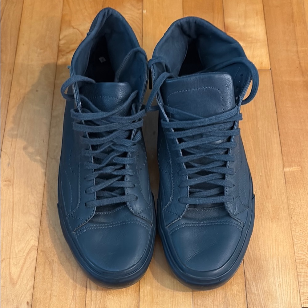 Men's Vans Leather High-Top Sneakers, size 10.5